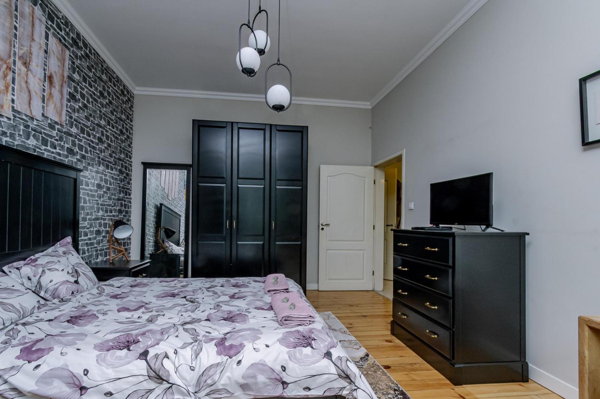 5 Seconds Away From The Main Street, Free Secured Parking Apartman Szófia Kültér fotó